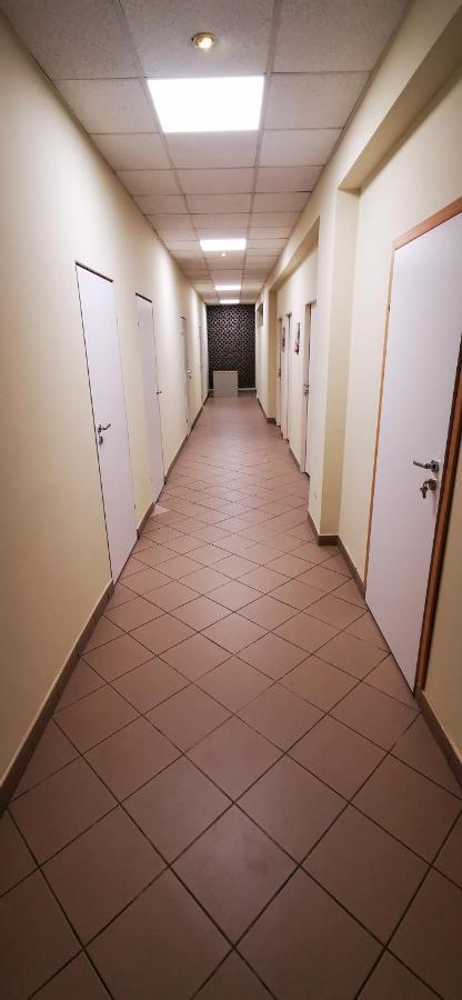 Hostel Powstaniec Wola - Private Rooms Varšava Exteriér fotografie