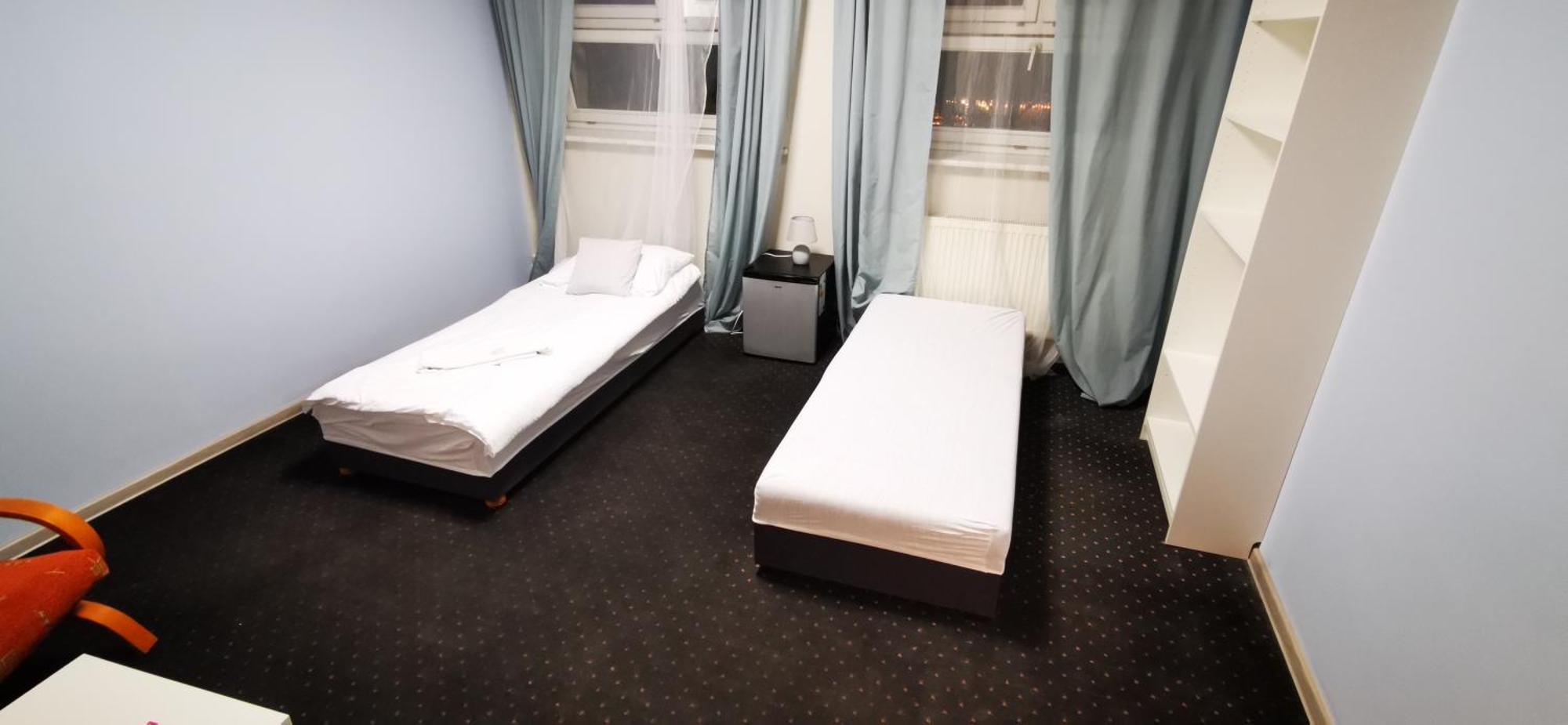Hostel Powstaniec Wola - Private Rooms Varšava Exteriér fotografie