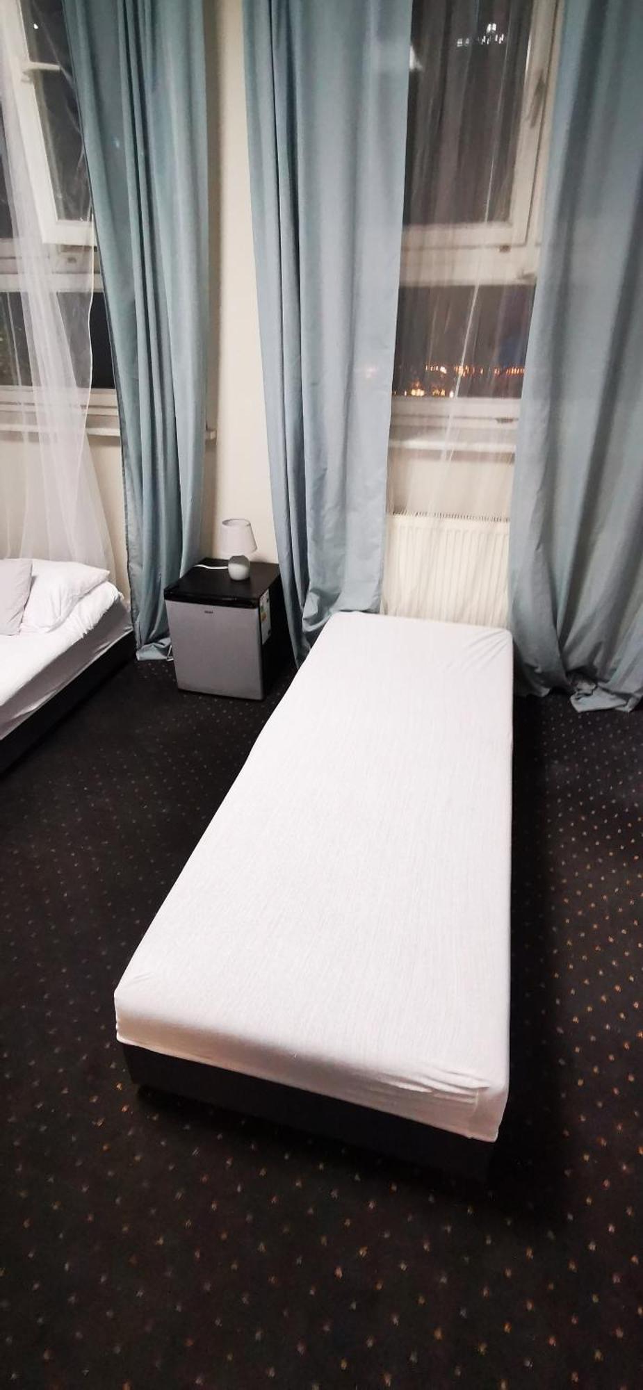 Hostel Powstaniec Wola - Private Rooms Varšava Exteriér fotografie