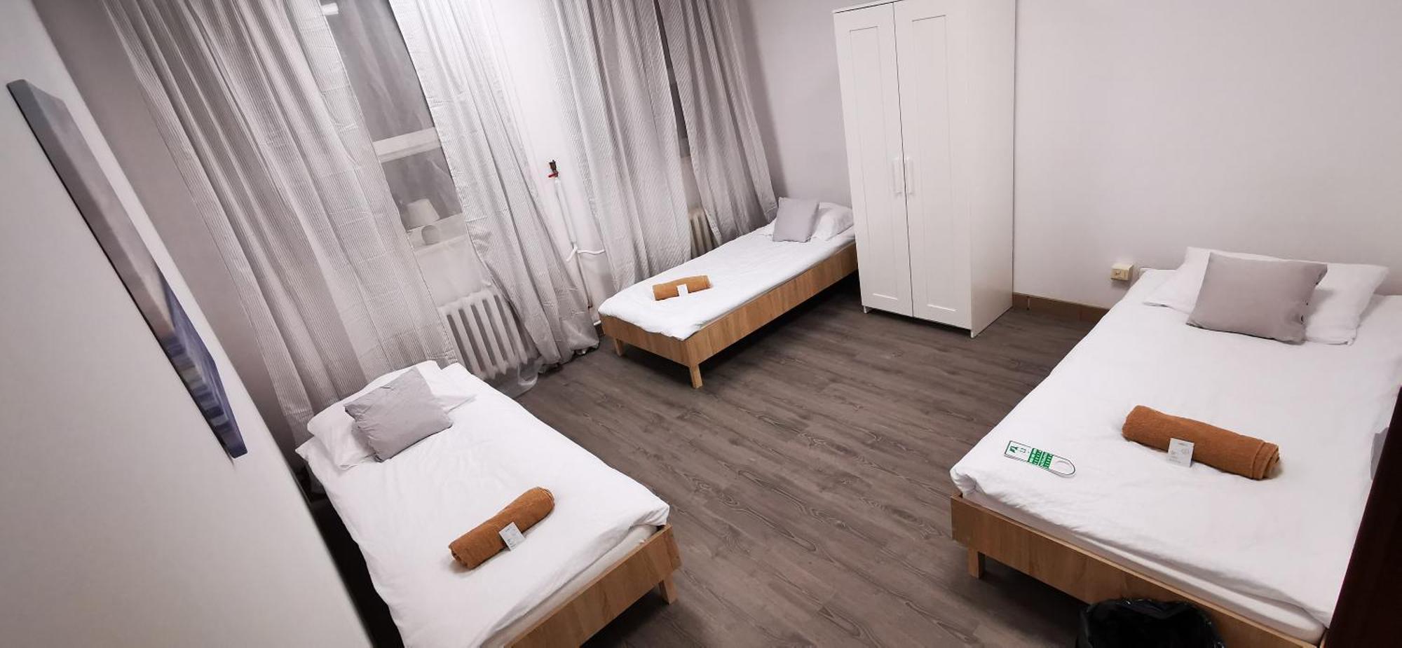 Hostel Powstaniec Wola - Private Rooms Varšava Exteriér fotografie